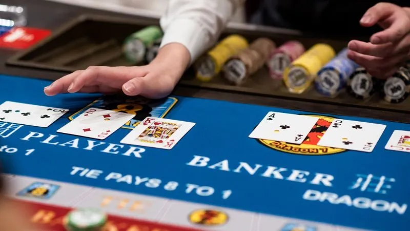 baccarat là gì Quy tắc rút bài khi tham gia game bài Baccarat